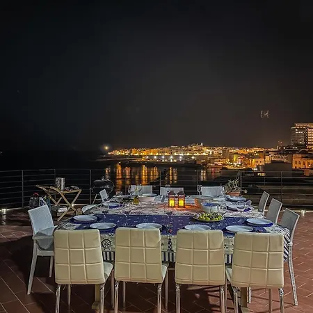 ベッド・アンド・ブレックファスト Palace Vista Mare