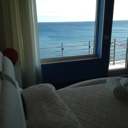 Palace Vista Mare ベッド・アンド・ブレックファスト 3*